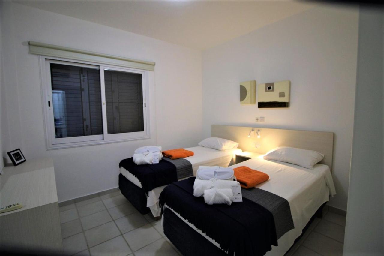 Cosea Living: Seaside 2 Bedroom Flat Kings Palace 209 Paphos Exterior photo