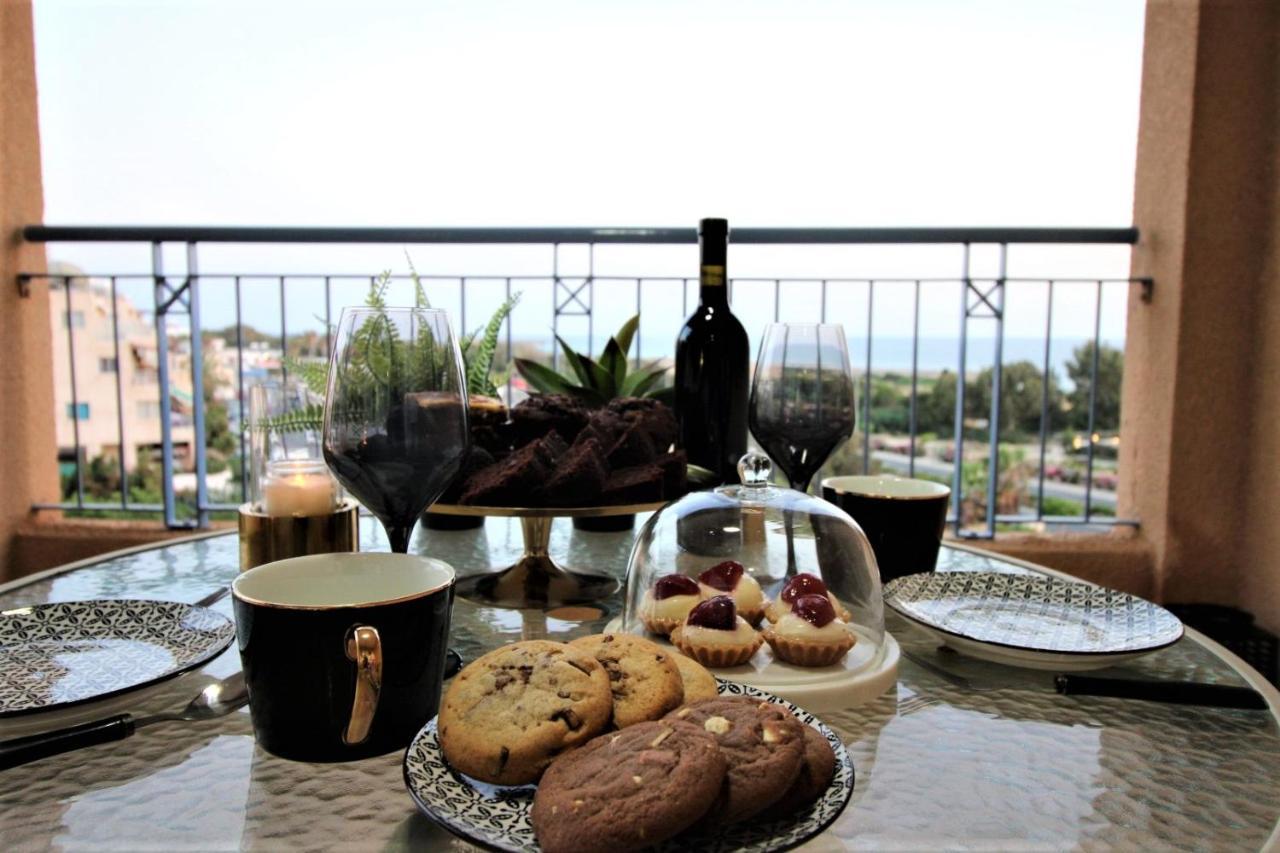 Cosea Living: Seaside 2 Bedroom Flat Kings Palace 209 Paphos Exterior photo